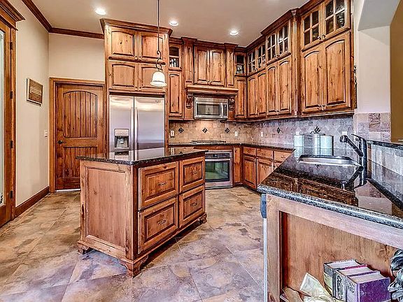 3rd image of 9809 SW 27th St
