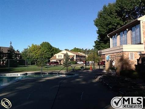 WILLOW LN 010.jpg