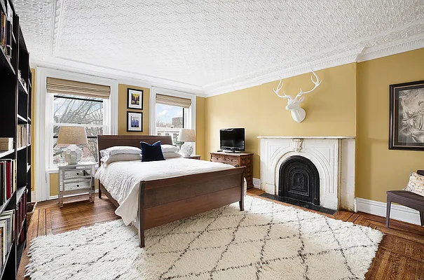 Rented by Compass | media 28