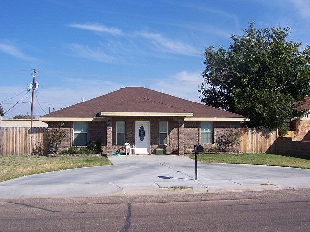 1st image of 3102 Loma Dr