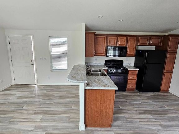 4th image of 1517 Merced Ave Spc 28