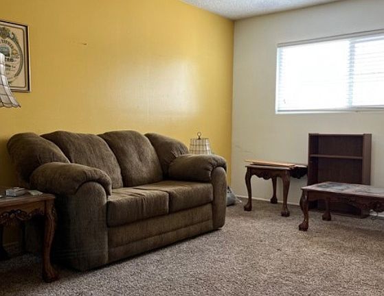 3rd image of 2124 Beatrice Dr