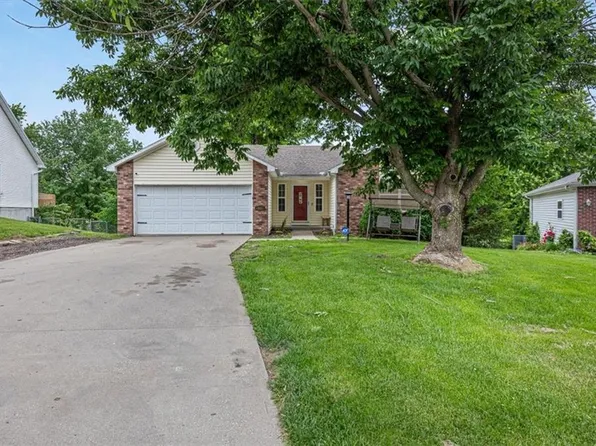4518 Iris Ave, Saint Joseph, MO 64503
