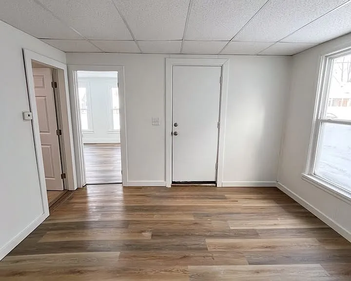 1019 Superior St — Photo 5