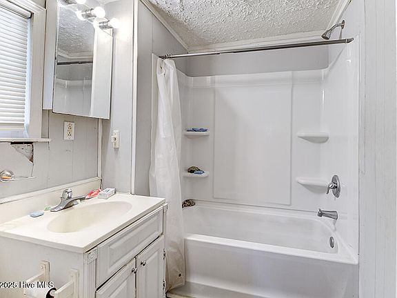 5th image of 817 S 11th Street