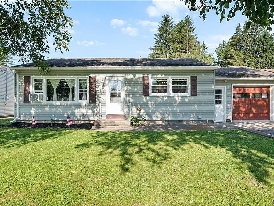 1st image of 105 Throop Ave