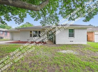 1928 Old Gate Ln, Garland, TX 75042