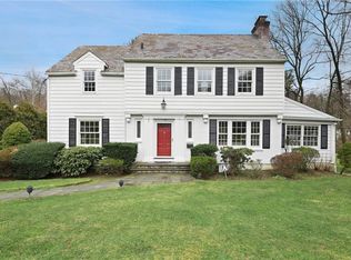 19 Cambridge Rd, Scarsdale, NY 10583
