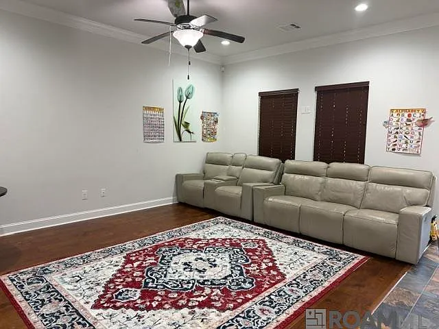 3 bed, 1825 sqft, $2,200 — Photo 4