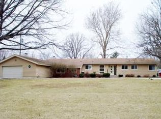 1628 N West St, Galesburg, IL 61401