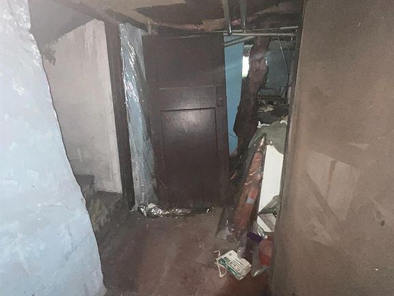 3rd image of 10 Township Ave