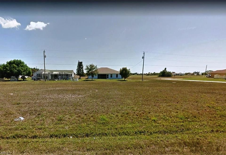 1st image of 424 NW 13th Ter