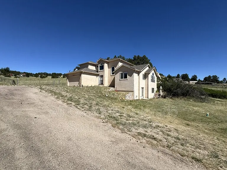 19120 Pinon Park Rd — Photo 32