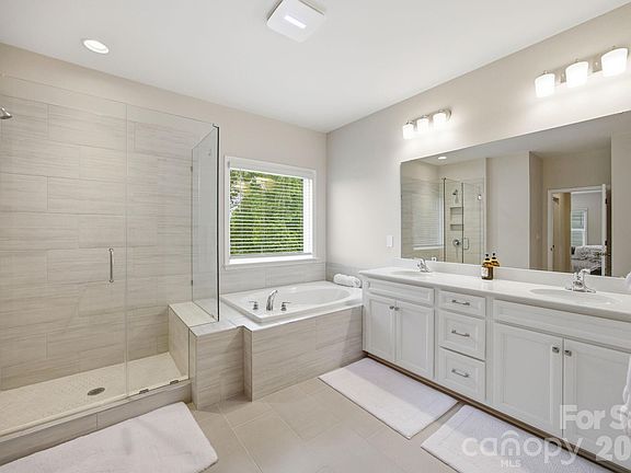 5th image of 115 Reids Cove Dr