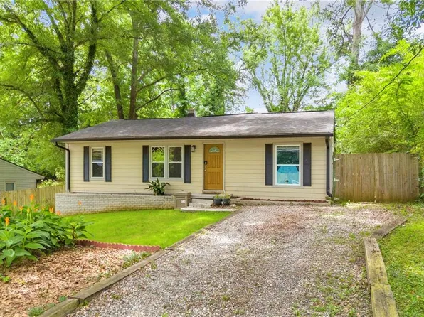 3351 Phillips Cir, Decatur, GA 30032