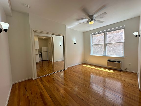 2nd image of 5959-63 N Kenmore Ave #404
