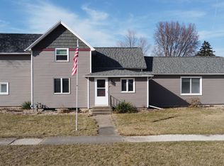 1408 Lincoln St, Gowrie, IA 50543