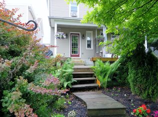 377 E Main St, Lititz, PA 17543