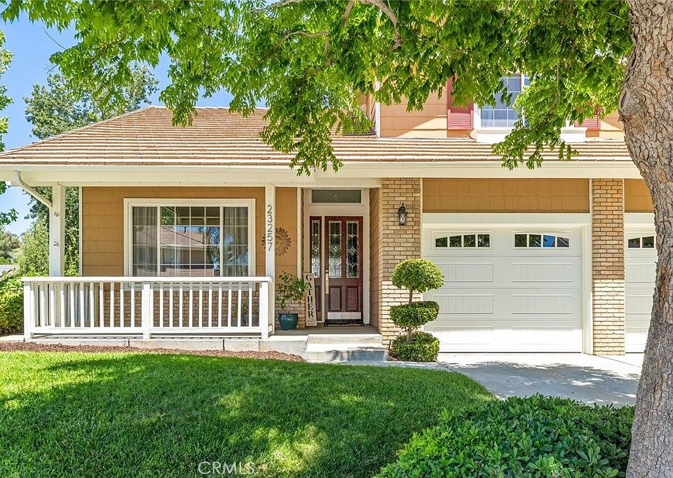 1st image of 23257 Sherwood Pl