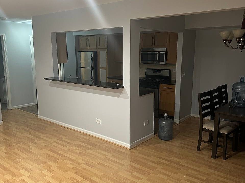 1st image of 1255 Longacre Ln #1255
