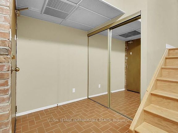 4th image of 135 Springfield Rd #10