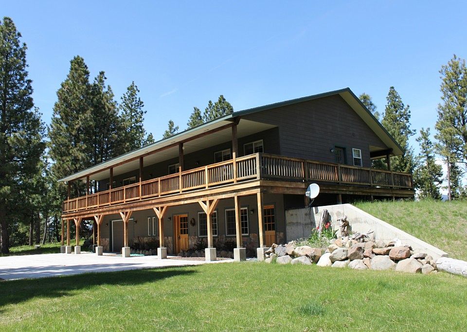 2 story home with an attached 2 car garage on more than 8 acres in the Teanaway/Hidden Valley area.