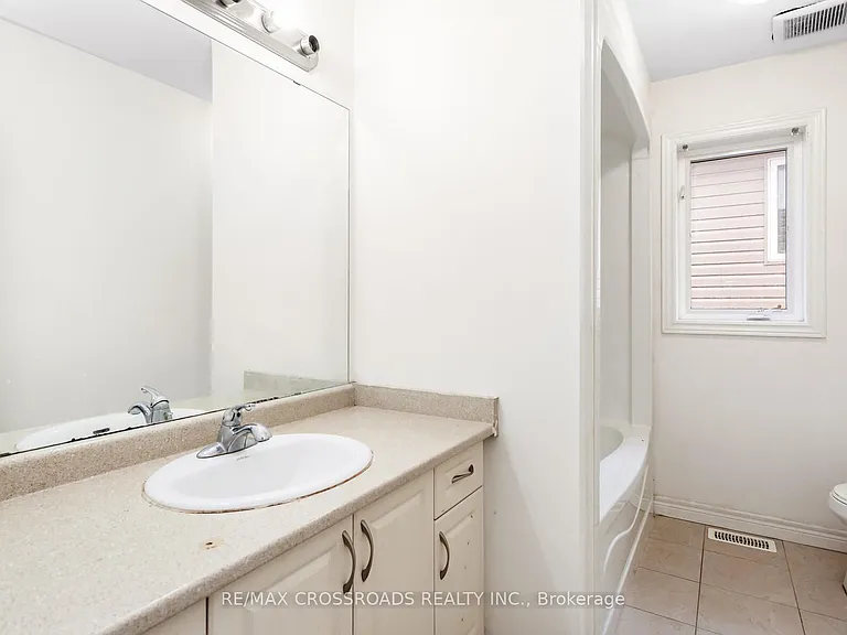 7 Colorado Blvd — Photo 29
