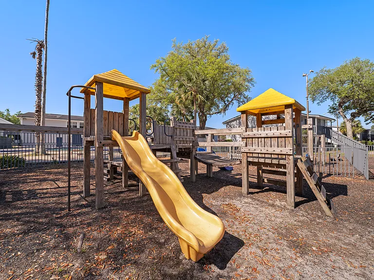 Magnolia Point — Photo 30