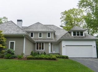 21 Hawk Hill Ln, Ipswich, MA 01938
