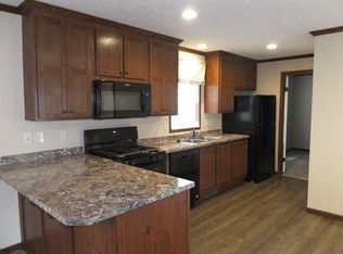 258 W Woodside Ter, Holland, OH 43528