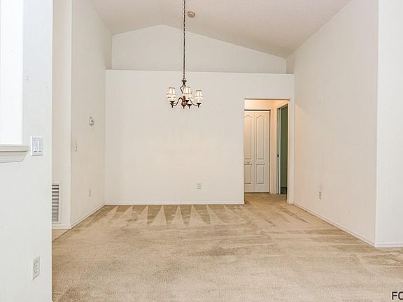 5th image of 27 Veranda Way #27