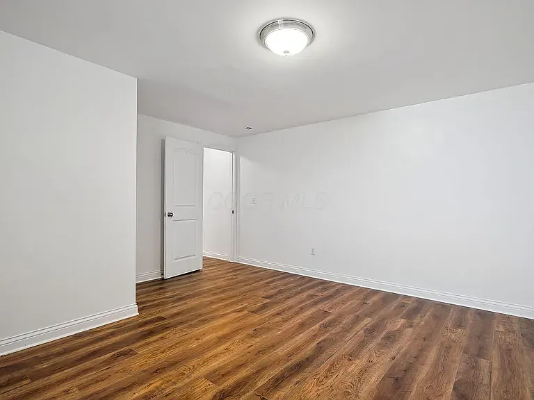 140 Andiron Dr — Photo 24