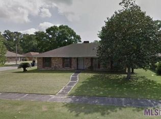 9388 Bramble Dr, Baton Rouge, LA 70818