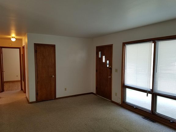 1105 Melrose - LIving Room