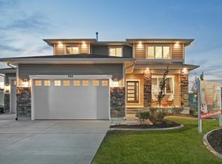 740 W Star Spangled Dr, Bluffdale, UT 84065