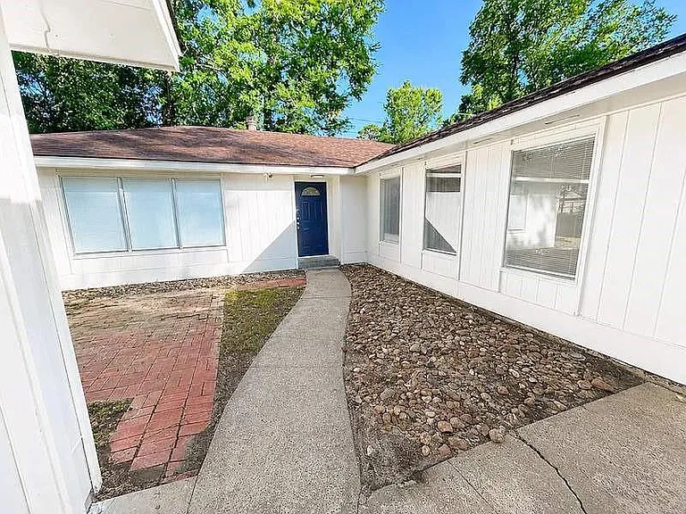 17150 Port O Call St — Photo 2