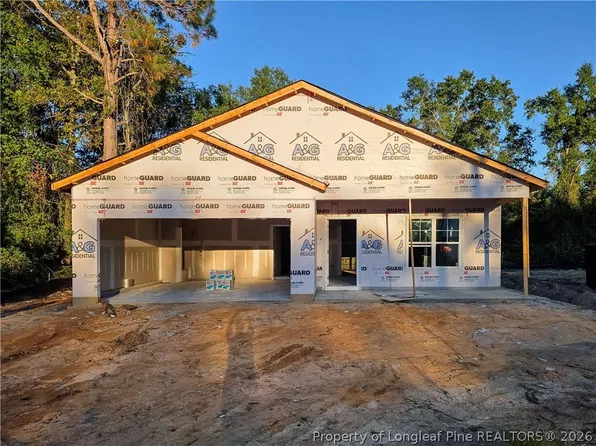 950 Stevens St, Raeford, NC 28376