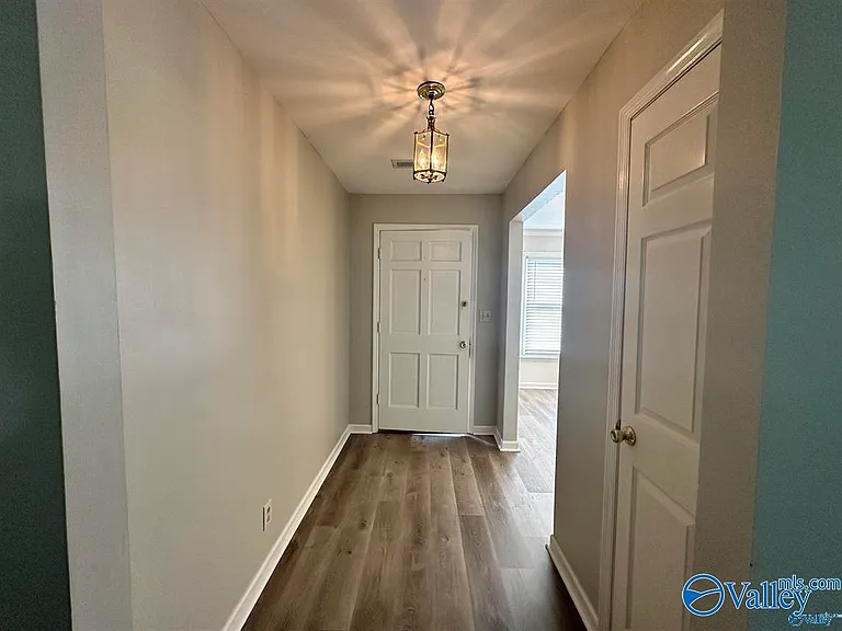7520 Clubfield Dr SW — Photo 9