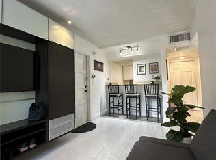 2601 S Course Dr APT 301, Pompano Beach, FL 33069