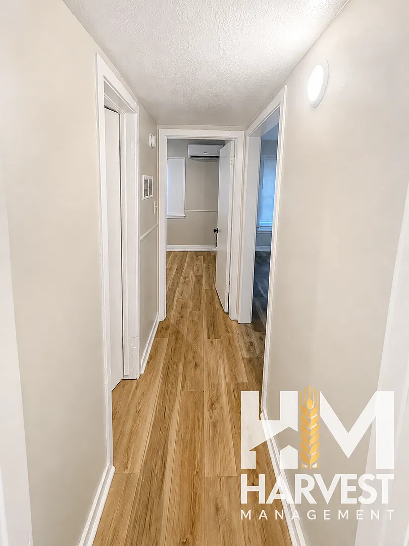 1632-1634-1636-1638 N Hillside St — Photo 2
