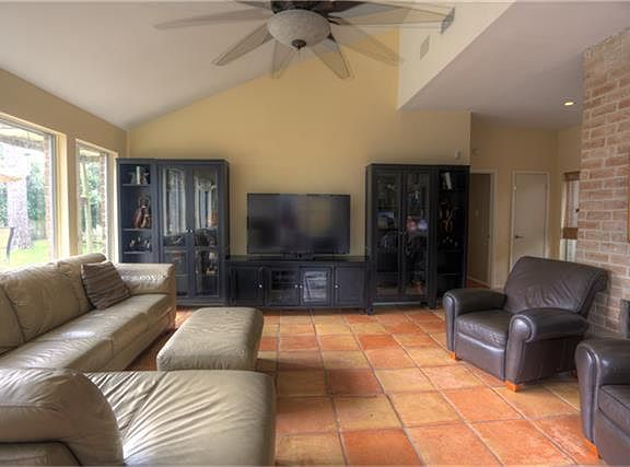 3rd image of 5018 Stanhope Dr
