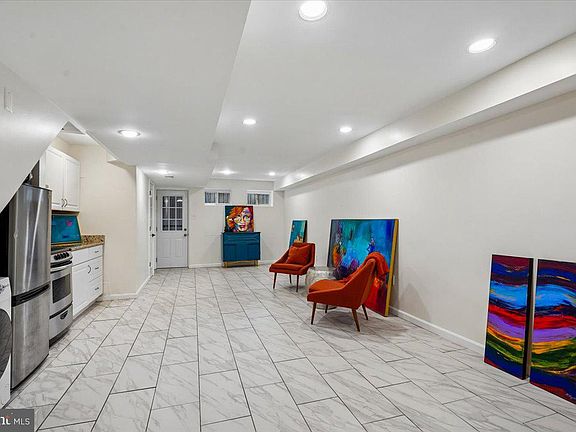 4th image of 2223 16th St NE