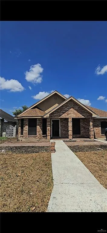 3 bed, 3.0 bath, 2589 sqft, $1,500 — Photo 1