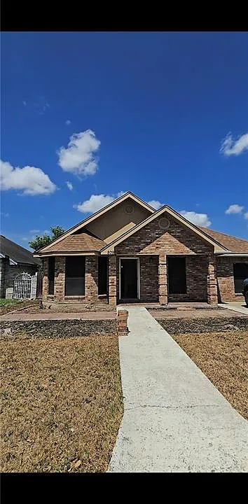 809 E Azalea Ave