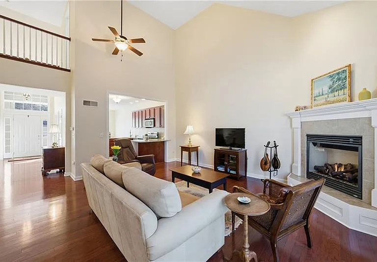 819 Strasburg Dr — Photo 18