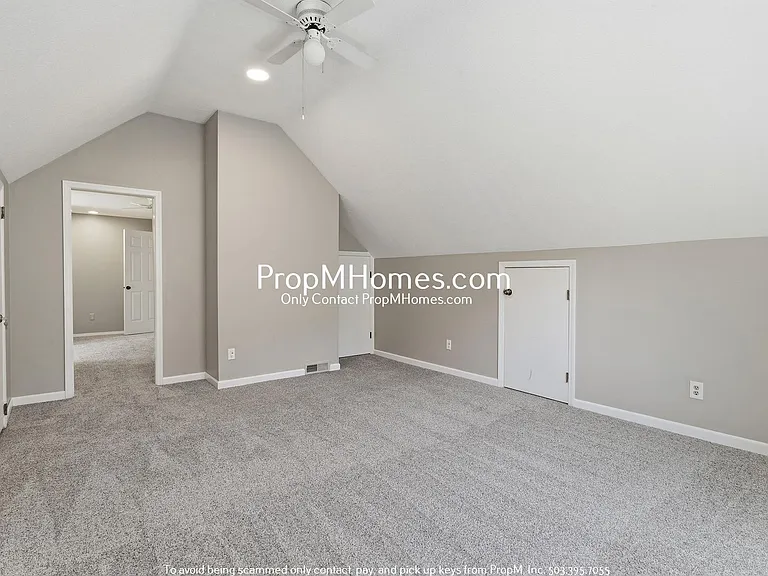 12200 SW 128th Ave — Photo 25
