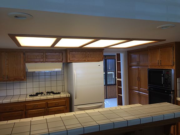 2nd image of 1490 Descanso St #10