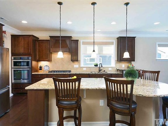 3rd image of 2506 Bloomsbury Manor Dr