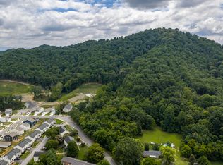 Arrowhead Dr, Johnson City, TN 37601