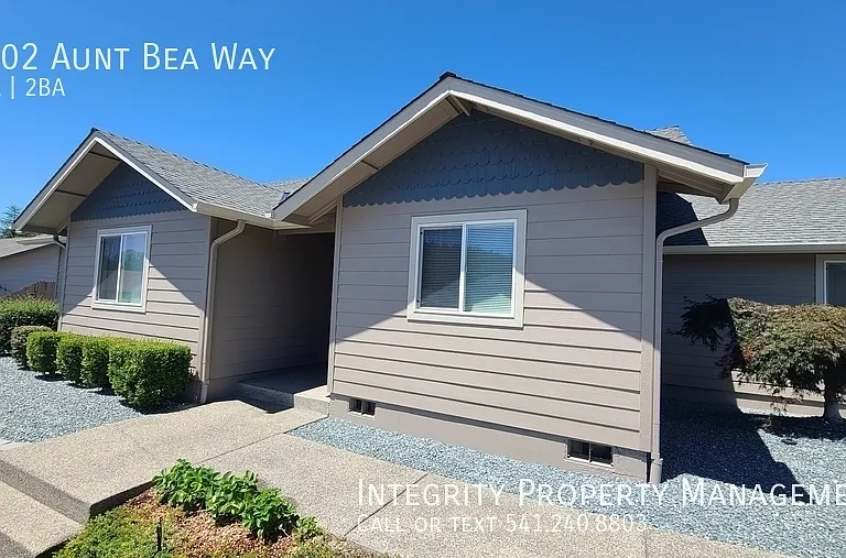 2002 Aunt Bea Way — Photo 3